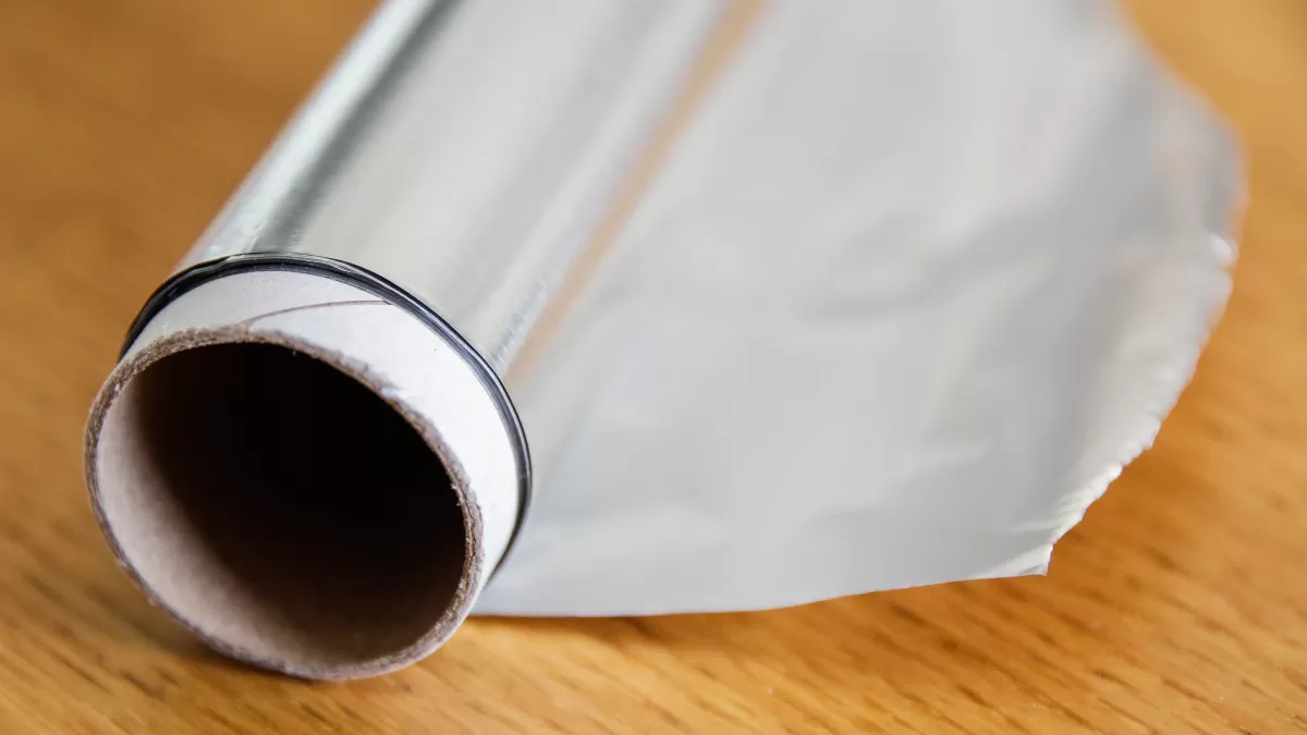 Guida al metodo di pulizia con la carta stagnola