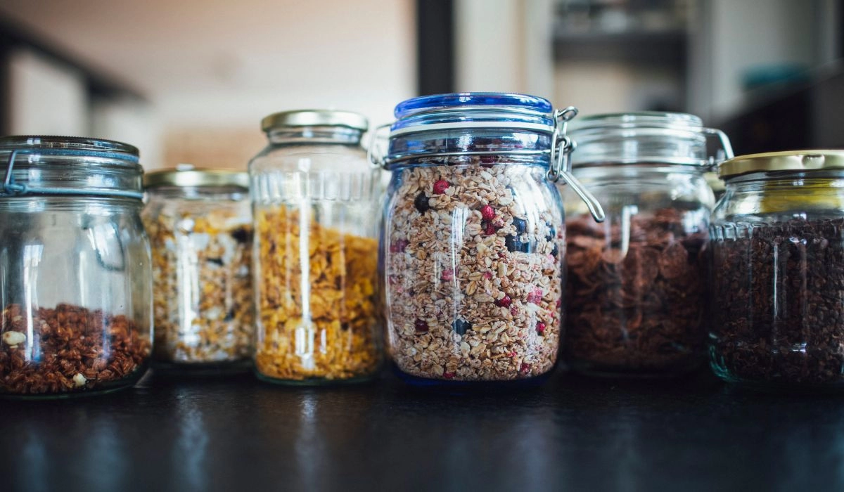 Consejos para sellar y etiquetar alimentos almacenados