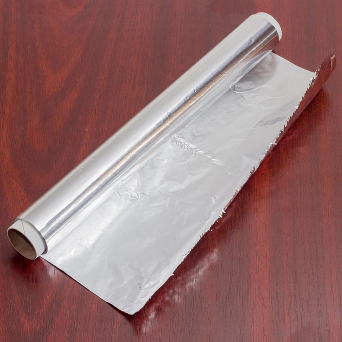Why do cats hate aluminum foil safe tips for using foil around cats 2 Aluminum foil cat deterrent setup